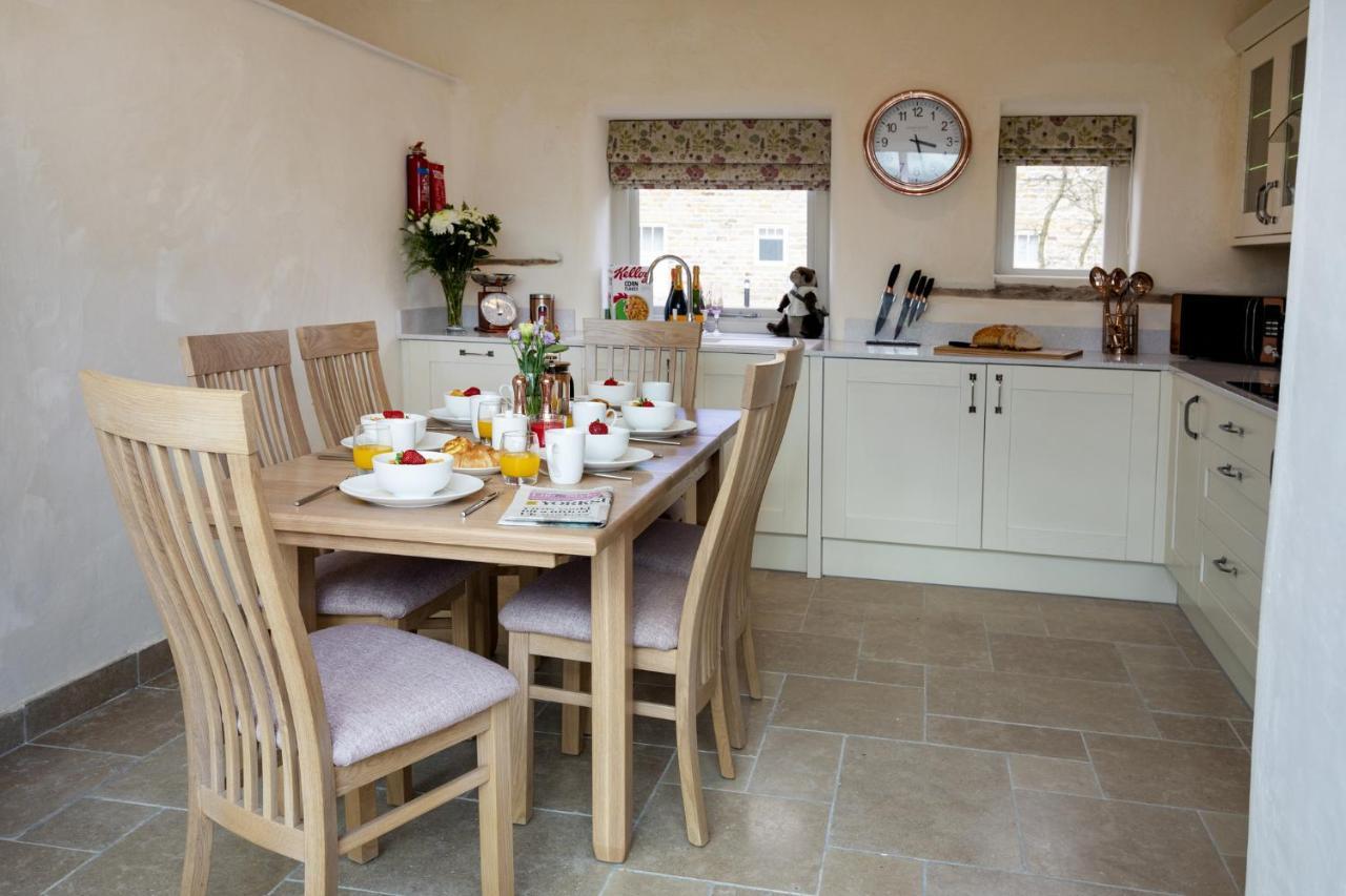 Thirley Cotes Farm Cottages Scarborough Exterior foto