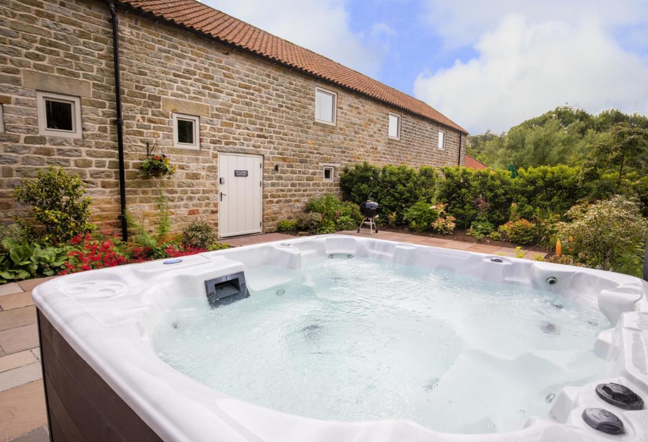 Thirley Cotes Farm Cottages Scarborough Exterior foto