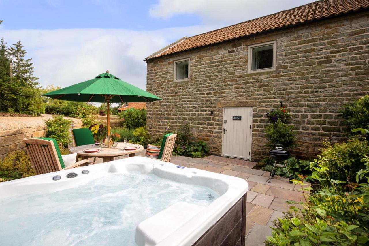 Thirley Cotes Farm Cottages Scarborough Exterior foto